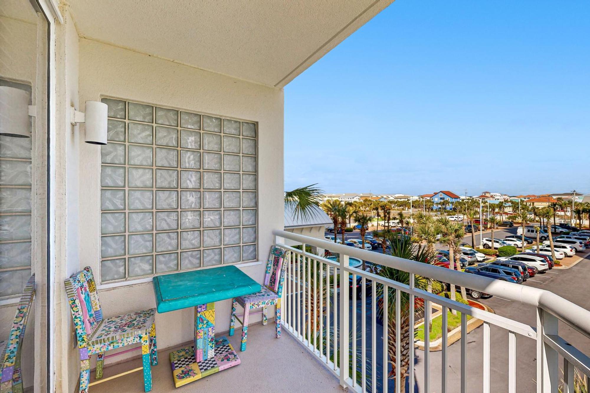 Pearl Condos Navarre Room photo